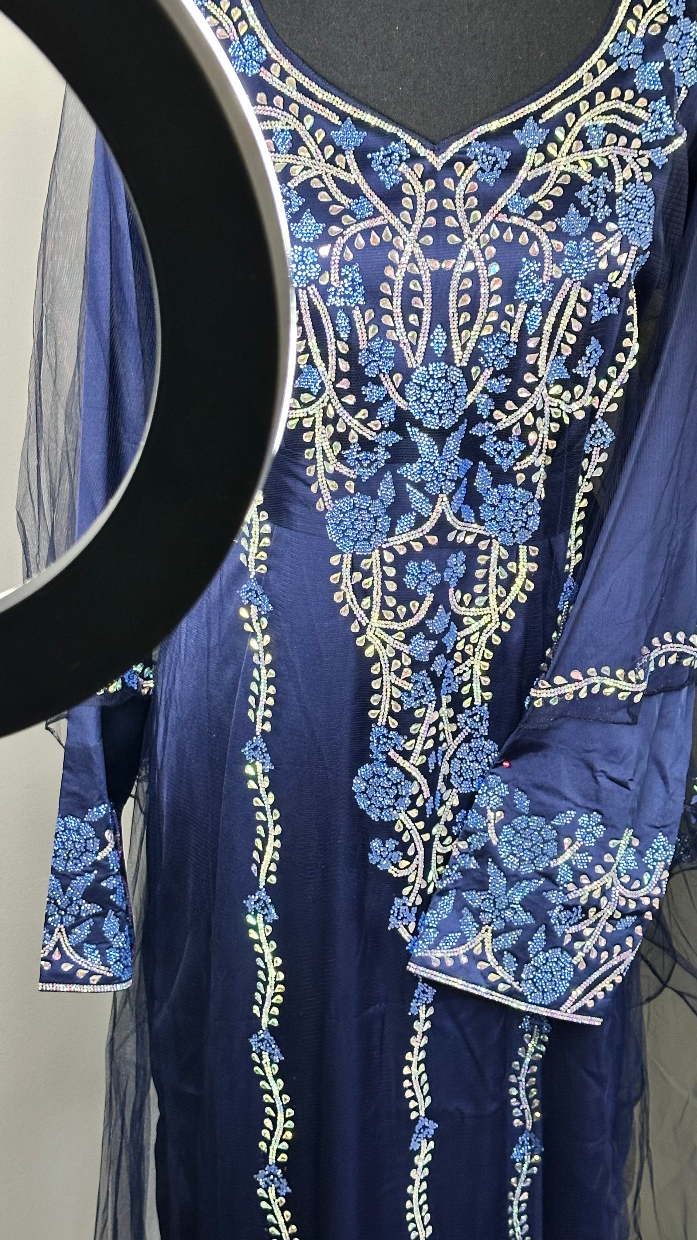 Luxury bisht
