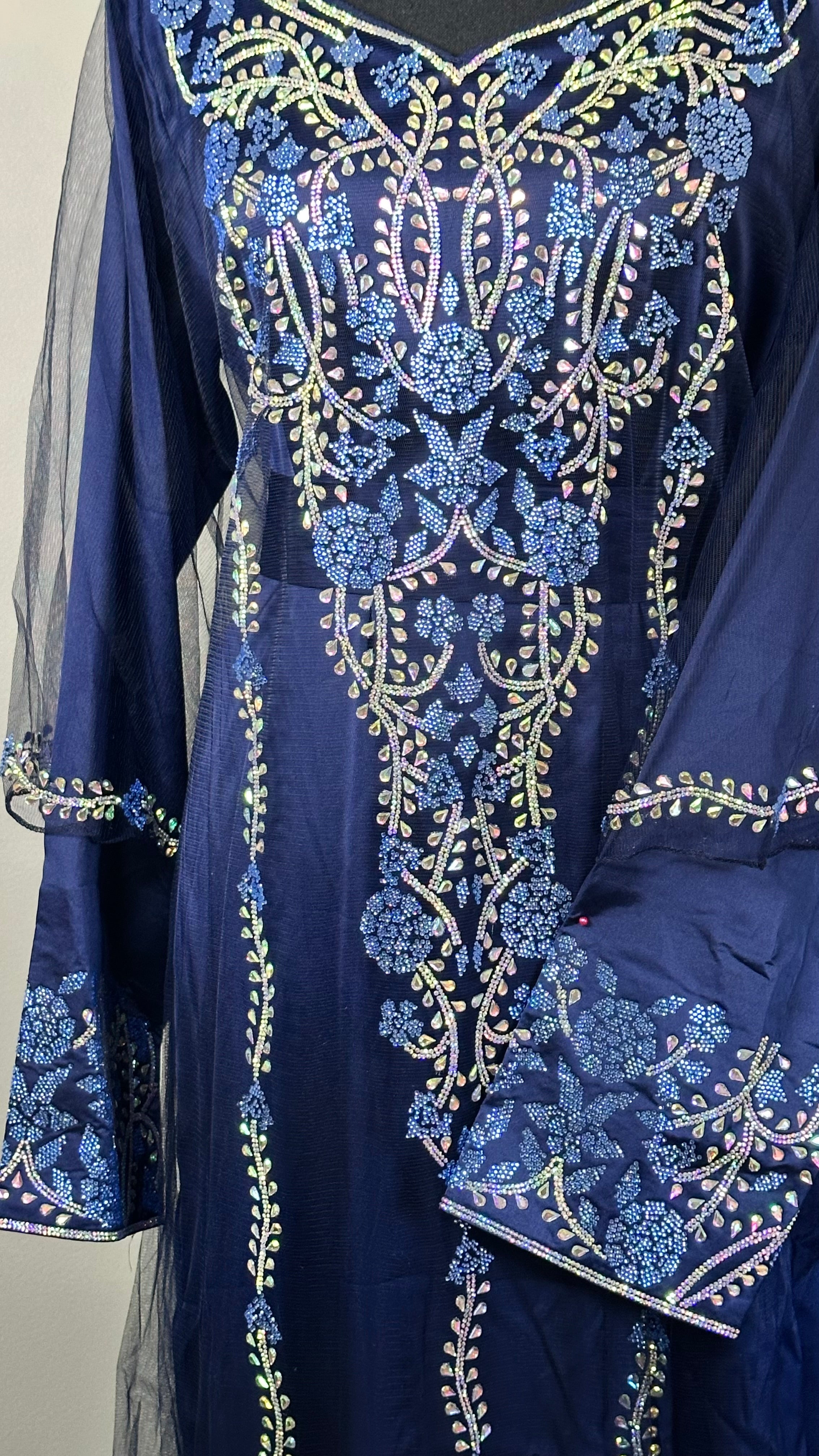 Luxury bisht