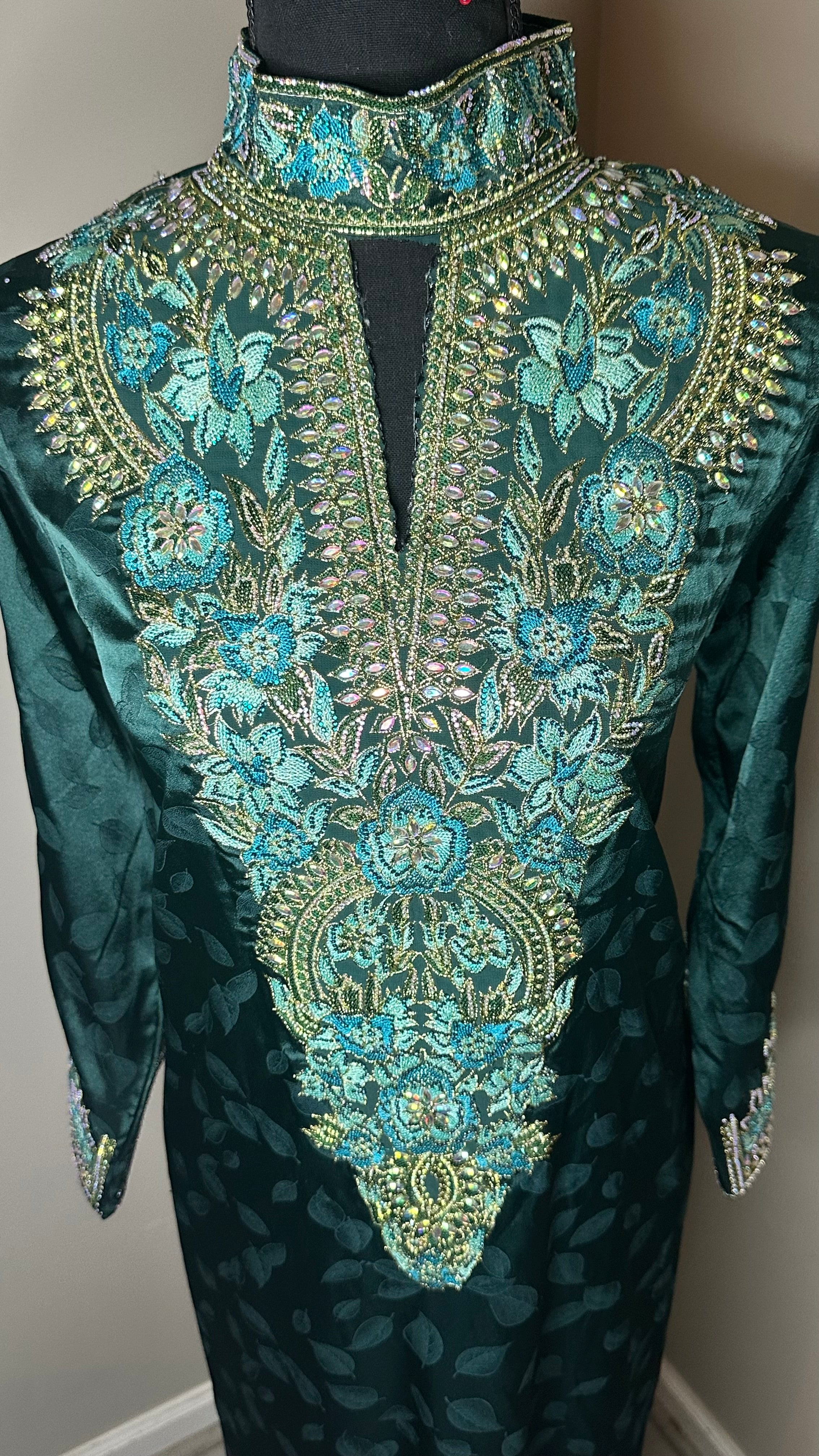 Italian High Neck Makhawar